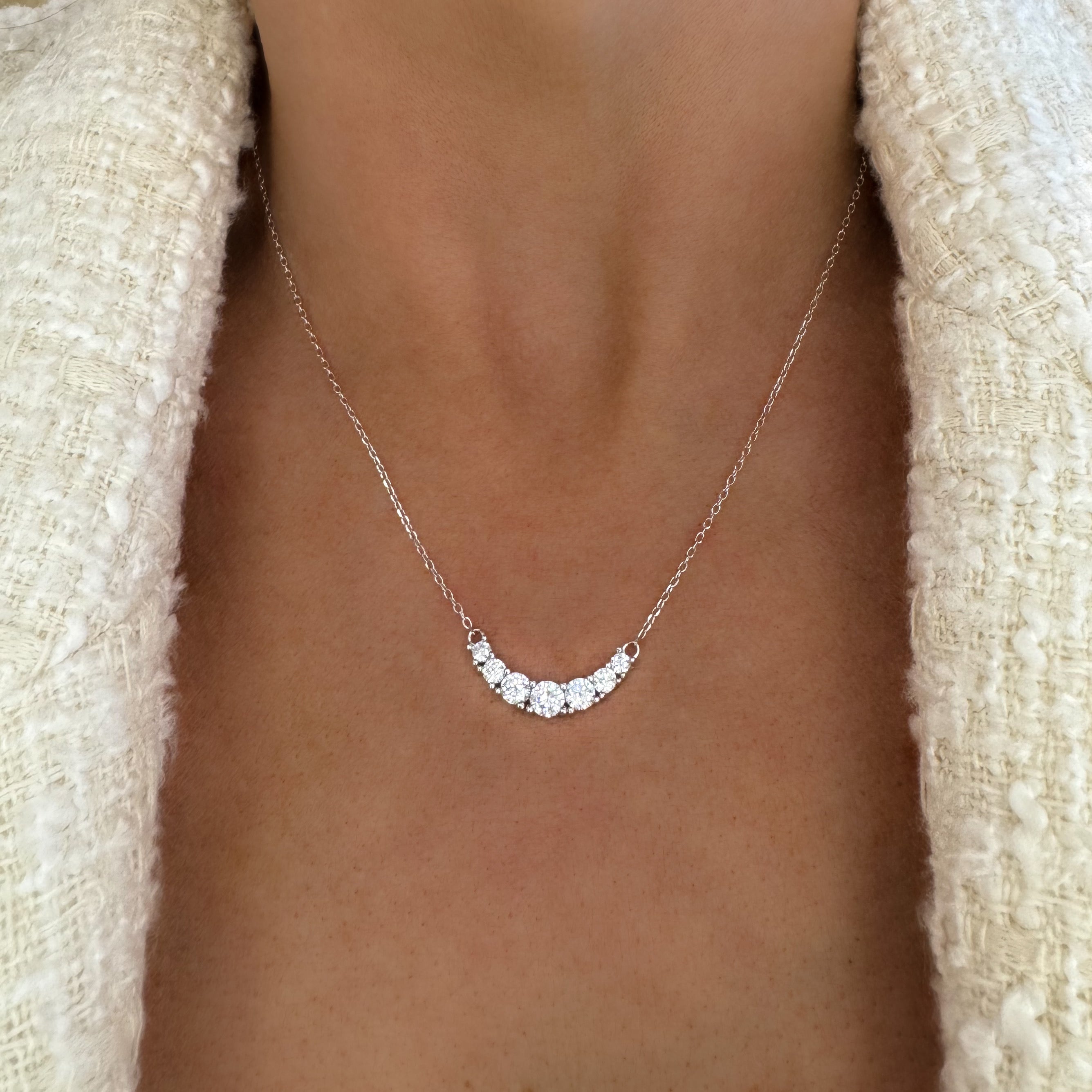 Tiny Twinkles Curved Bar Necklace | Silver