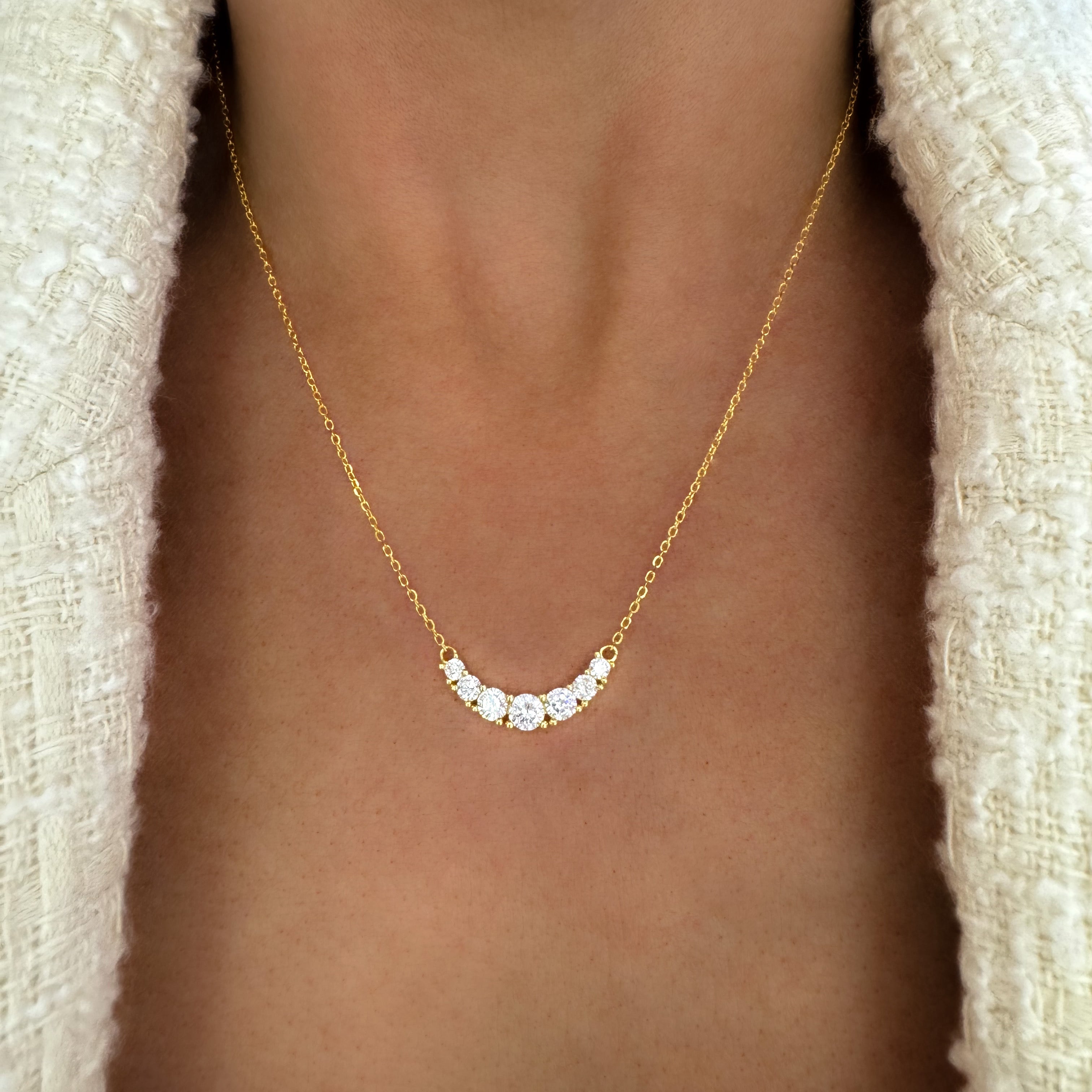 Tiny Twinkles Curved Bar Necklace | Gold