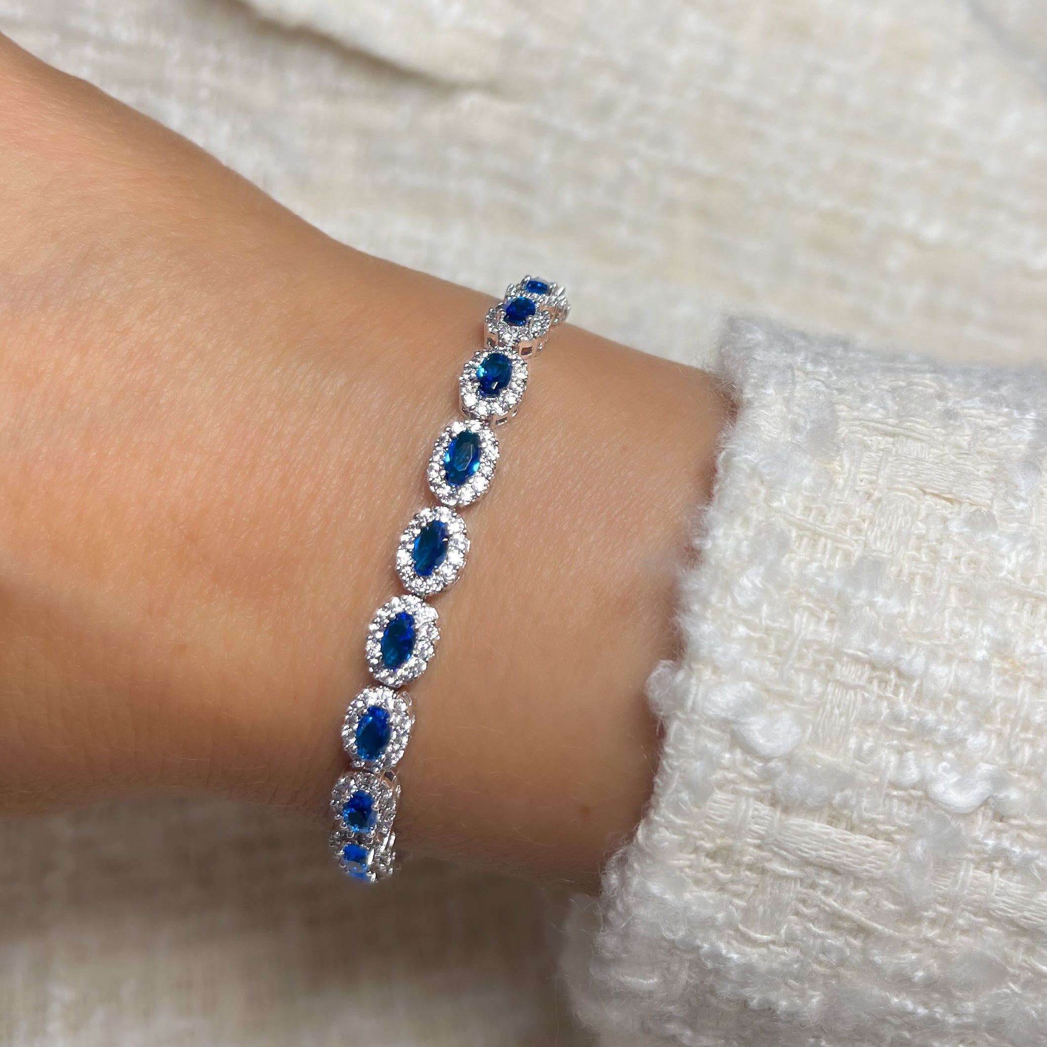 Gorgeous New 5 Ct. outlets Oval Cut Blue & White Sapphire Halo Design Tennis Bracelet