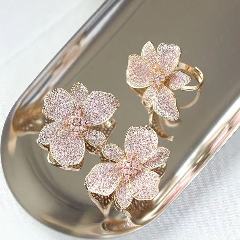 Flower ring, cocktail ring, pink ring, rose gold ring, ring for women, engagement ring, wedding ring, statement ring, gold ring, cluster ring